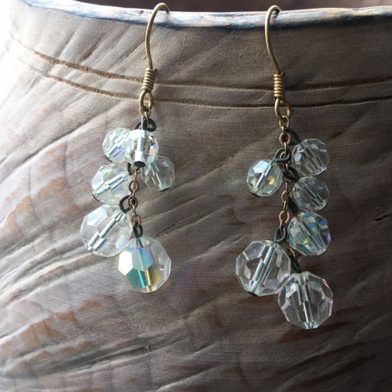 Crystal dangle earrings - image 1