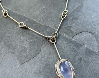 Collar de plata esterlina con calcedonia azul natural, pieza única hecha a mano