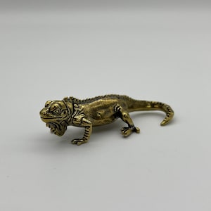 Statue caméléon en laiton massif, figurine lézard vintage, ornement en cuivre vieilli, décoration de bureau à domicile