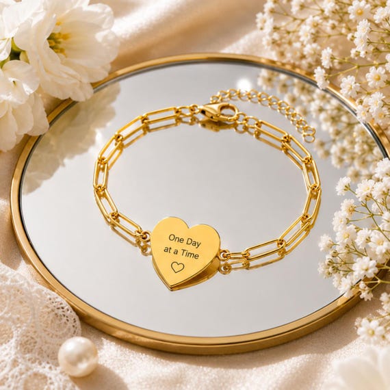 Engraved Heart Paperclip Bracelet | Personalized Rose Gold Chain Jewelry