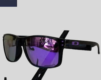 Stylische Oakley Holbroque-Sonnenbrille - violette Iridium polarisierte Gläser, schwarzer Rahmen