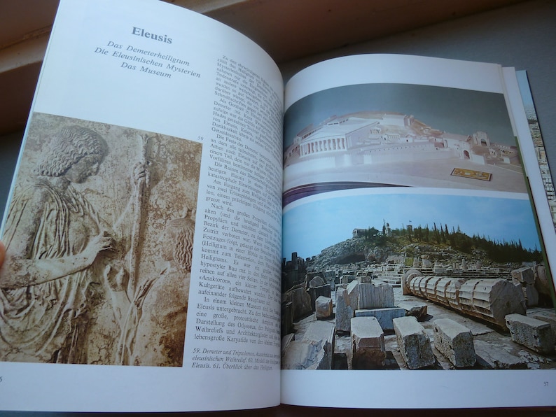 die stadt und ihre museen 1988 The city of ATHENS the capital of Greece and its museums Author Iris Douskou Athen Iris Douskou