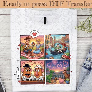 Peut inclure: T-shirt blanc avec un design de bande dessinée colorée mettant en vedette des personnages populaires. Le design comprend Woody et Bo Peep, Buzz l'Éclair et Jessie, et M. et Mme Patate. Le texte en haut indique "Ready to press DTF Transfer."
