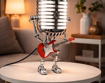 Lampada da tavolo a forma di microfono robot, luce notturna retrò in metallo, decorazione per scrivania per chitarristi.