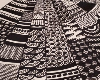 Pintura de arte Zentangle en blanco y negro / Pintura de mandala