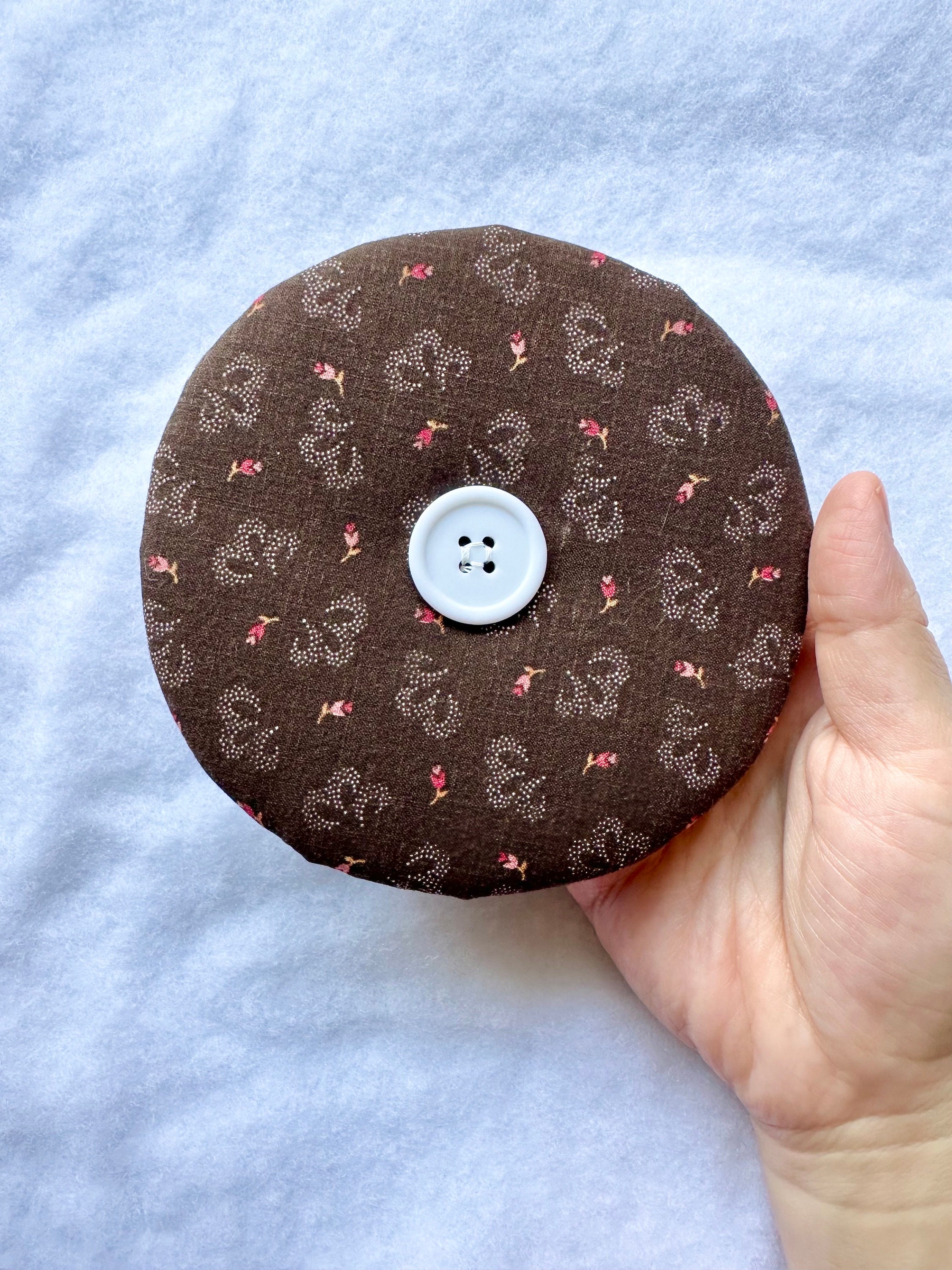 Holder for Playing Cards, Card Playing Gifts, Brown Playing Card Holder