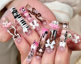 Rosa Kawaii Presse auf den Nägeln Langes Quadrat, 3D Hello Kitty Nägel, Kokette Bogennägel, Musiknote Nail Art, süße Anime Presse auf den Nägeln