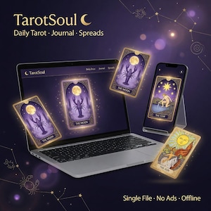 Puede incluir: Un ordenador portátil y un smartphone muestran imágenes de cartas del tarot con un tema morado y dorado. Las cartas presentan ilustraciones de una langosta, una figura en el agua y el sol. El texto "TarotSoul" está en la parte superior.