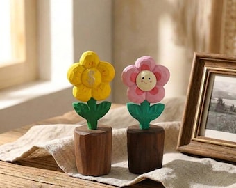 Figura de flor regordeta tallada a mano en madera - Arte floral caprichoso tallado en madera - Regalo para ella