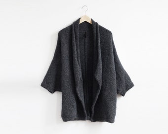 Alpaca / Merino wool  no. 12, dark grey by Linnes and Wolf