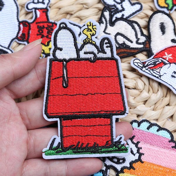 Parches termoadhesivos del alfabeto de Snoopy / Aplique bordado de dibujos animados de Peanuts