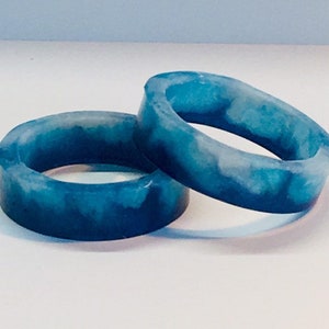 Ocean Resin Ring-Under the Sea Resin Ring, pearlized white, iridescent teal and deep blue, makes a beautiful wedding or engagement ring!