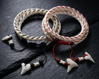 Pulsera doble de hueso de serpiente auténtico con diente de tiburón, rarezas góticas de bruja, accesorio de cultura buitre, coqueta oscura