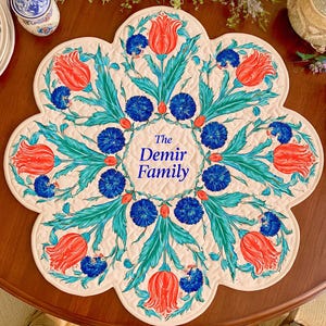 Turkish Iznik Floral Quilted Table Topper, Personalized Tulip Flower Shape Table Decor, Custom Family Name Botanical Gift
