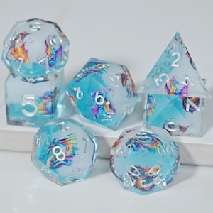 Juego de dados de resina Dragón Prismático, dados D&D de núcleo líquido con borde afilado, dados poliédricos Espíritu Dragón Arcoíris, regalo para D&D, Pathfinder, RPG
