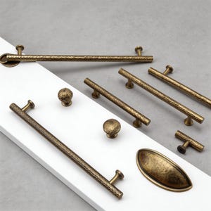 Poignée de penderie en laiton antique martelé, poignée d'armoire vintage américaine