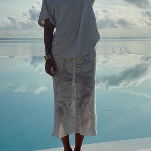 Zanzi Skirt (filet crochet pattern)