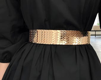 Wide Metallic Stretch Waist Belt, Shimmering Scale Finish, Women's Fashion Accessory