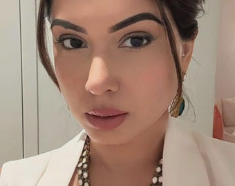 Elegancka indyjska biżuteria ślubna – złoty zestaw naszyjników Kundan dla panny młodej