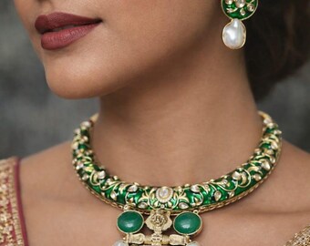 Conjunto de collar Radha Krishna, joyería de templo, gargantilla nupcial india verde Kundan, collar con colgante espiritual