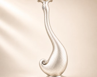 Candelabro de plata inspirado en Taxco, candelabro escultural, estilo platero mexicano, objeto decorativo de plata vintage.
