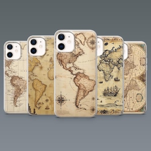 Puede incluir: Cinco fundas para teléfono con diseños de mapas del mundo antiguos. Las fundas muestran cartografía detallada en tonos marrones y beige, con rosas de los vientos y elementos náuticos. Diseñadas para un smartphone.