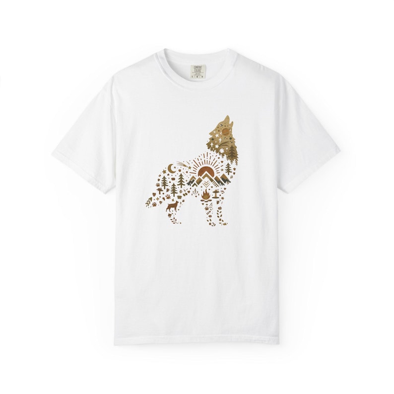 Camiseta con estampado de escena de naturaleza con lobos, camiseta retro para acampar con temática de vida silvestre. imagen 2
