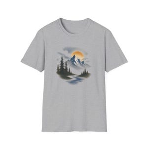 Airbrush Mountain T-shirt | Airbrush-shirt, T-shirt voor outdooravontuur afbeelding 4