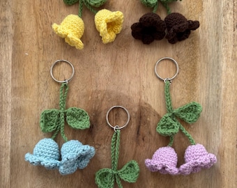 Llavero de lirio de los valles/campana de crochet