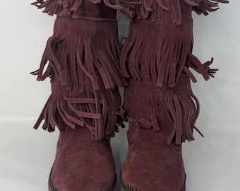 Botas con flecos Minnetonka KIDS, color vino / talla 6