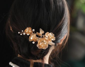 Fermaglio per capelli vintage in filigrana d'oro fatto a mano, con fiore, farfalla e perla, elegante gioiello per capelli retrò, regalo di compleanno di lusso per donne.