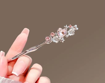 Fermaglio per capelli vintage a forma di cuore rosa, forcina floreale con cristalli, accessorio romantico stile Y2K, perfetto per acconciature e occasioni speciali.