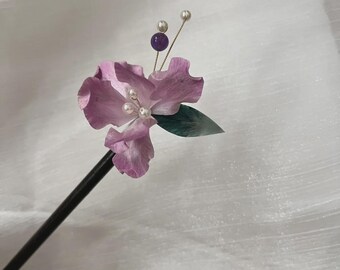 Silk Velvet Purple Iris Hairpin, Handmade Ronghua Flower Hair Stick, Symbol of Hope and Wisdom, Valentine's Day Gift, Elegant Hair Accessory