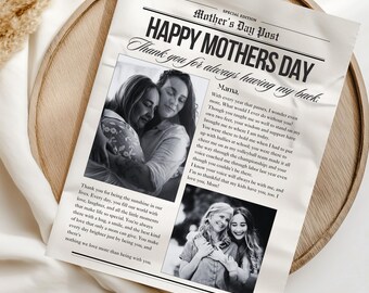 以下が含まれることがあります： 母の日の新聞風プリントで、「HAPPY MOTHERS DAY」の見出しと心温まるメッセージが特徴です。デザインには、母親と娘の2枚の白黒写真が木製のトレイに配置されています。