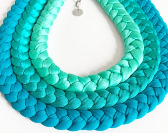 unique statement choker necklace in emerald