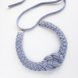 Collar trenzado, collar de declaración, joyería textil, gargantilla suave, gargantilla textil, collar de tela, collar de algodón, collar de jersey