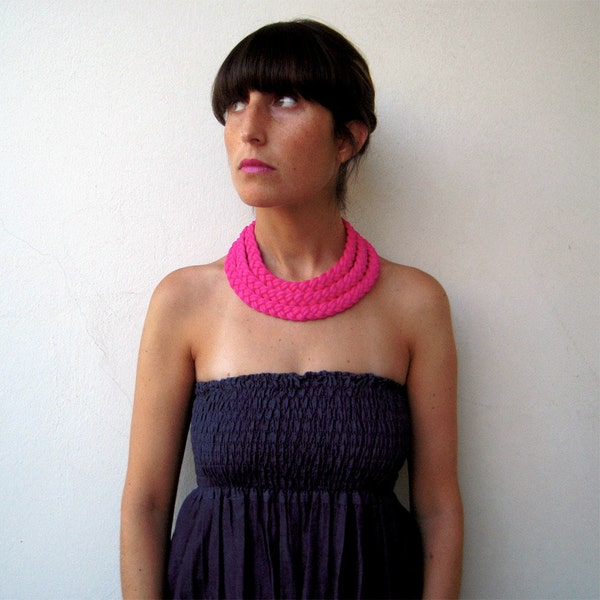 Collier tressé Fuchsia, Collier Chunchia Fuchsia, Cadeau maman, Collier Chunky superposé, Collier Fuchsia Déclaration