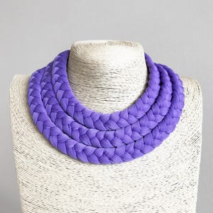 Statement choker necklace in lilac braided fabric