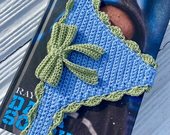 Crochet Bookini Bookmark Hardback Book Lovers Gift