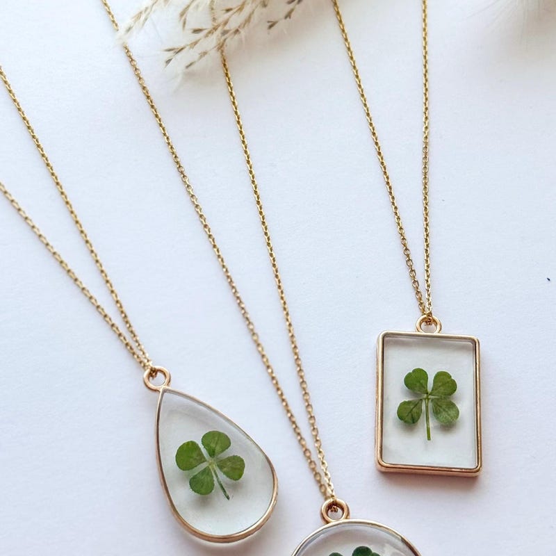 Four Leaf Clover Necklace - Etsy