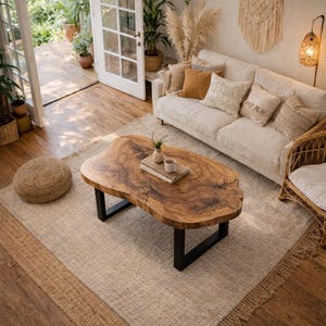 Mesa de centro de nogal con borde natural, mesa auxiliar rústica de madera, centro de mesa bohemio natural para sala de estar, muebles orgánicos de granja hechos a mano