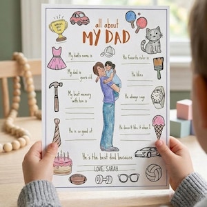 Pode incluir: Um questionário impresso intitulado All About My Dad com ilustrações coloridas desenhadas à mão, incluindo um troféu, carro, gato, martelo, gravata, bolo, relógio, sorvete e um desenho central de um pai segurando uma criança.