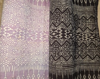 Handgewebter Hmong-Baumwoll-Batikstoff, geometrisches thailändisches Textilmuster (Großpackung, Schwarz oder Lavendel)