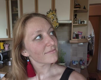 Ohrringe mit roten Quasten, lange Fransenohrringe, Perlenbesetzter Boho-Festivalschmuck
