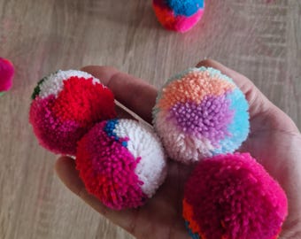 Mehrfarbige Pompons aus Hmong-Garn, 10 Stück, 5 cm, Boho-Bastelbedarf, Taschenanhänger, Girlanden