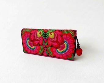 Florale Tribal Geldbörse, Hmong Bestickte Boho Reißverschluss Geldbörse mit Pom Poms