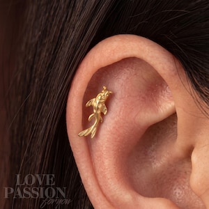 Gold Koi Fish Flat Back Stud Earring, 925 Sterling Silver Animal Helix Studs, Cartilage Piercing Animal Jewelry, Ocean Inspired Gift