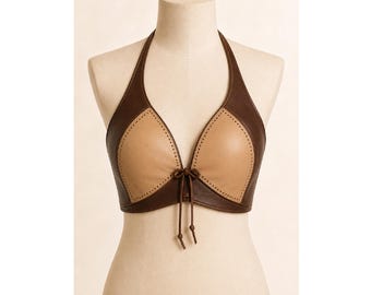 Top bralette de cuero, bustier de cuero hecho a mano, top corto halter, atuendo steampunk para festivales, top de cuero gótico para mujer.
