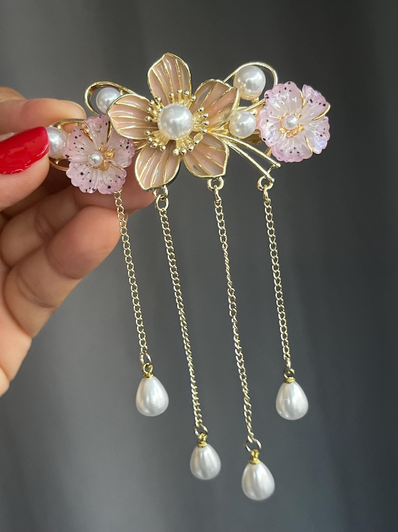 Chinese Floral Hair Clip With Dangling Pearls, Hanfu Butterfly Hairpin Chinese Floral Hair Clip With Dangling Pearls, Hanfu Butterfly Hairpin