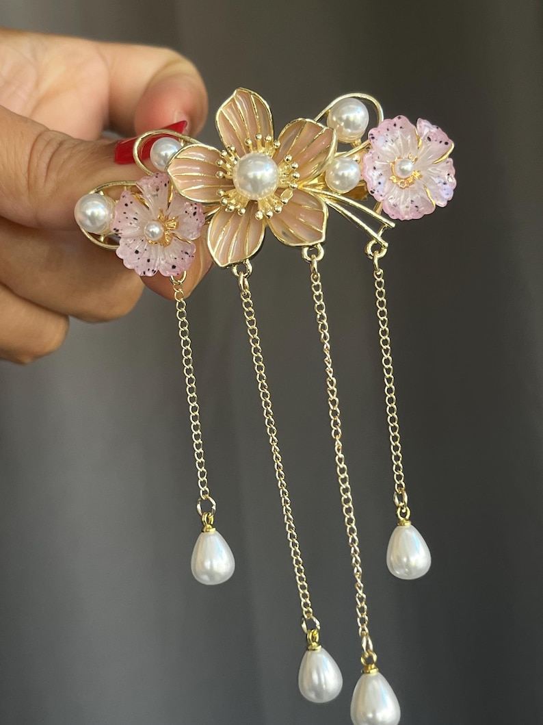 Chinese Floral Hair Clip With Dangling Pearls, Hanfu Butterfly Hairpin Chinese Floral Hair Clip With Dangling Pearls, Hanfu Butterfly Hairpin